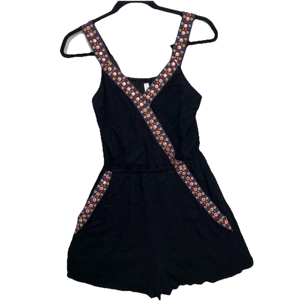 Xhilaration Romper Womens Small‎ Black Embroidered Trim V-Neck Boho Sleeveless